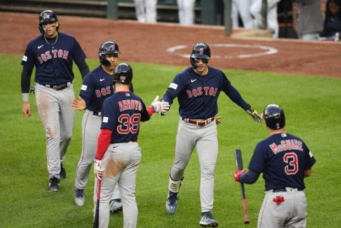 Yoshida Masakashi Shuangan, Duran Slam Cannon! Los Medias Rojas 9 hicieron un pedido y anotaron 5 puntos en un cierre emocionante